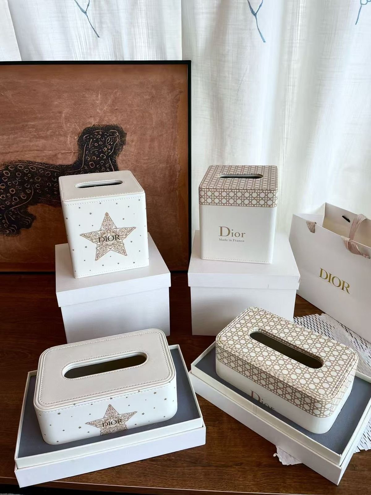 single Tissue box available with four different designs. - Image 3 of 3